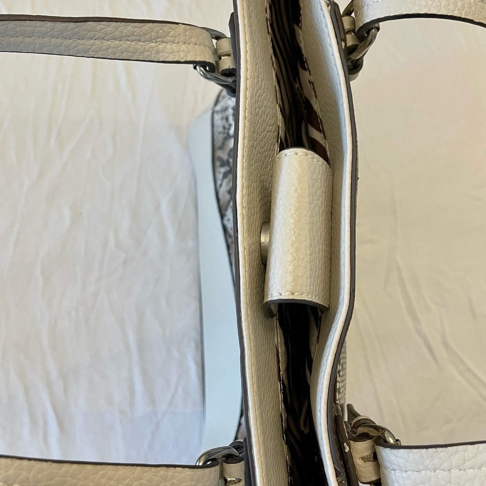 Dana Buchman Snake Skin Tote Bag - Picture 6 of 12